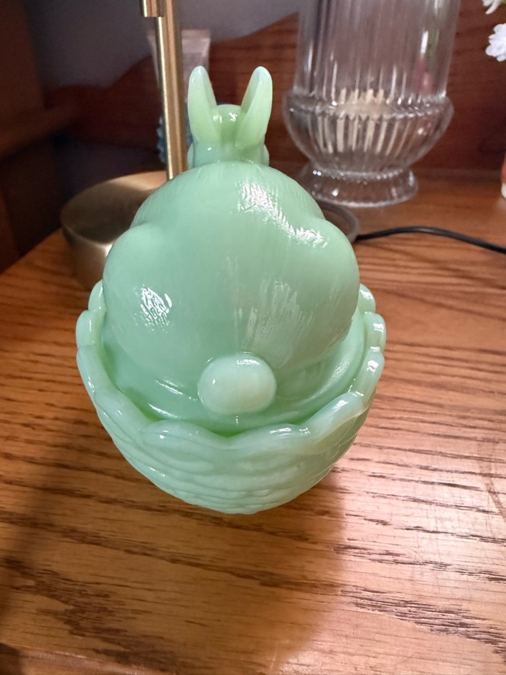 Mosser Jadeite Bunny on nest - Picture 4 of 10